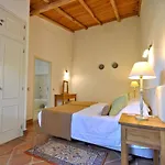 Nyaraló In With Pool And Golf *