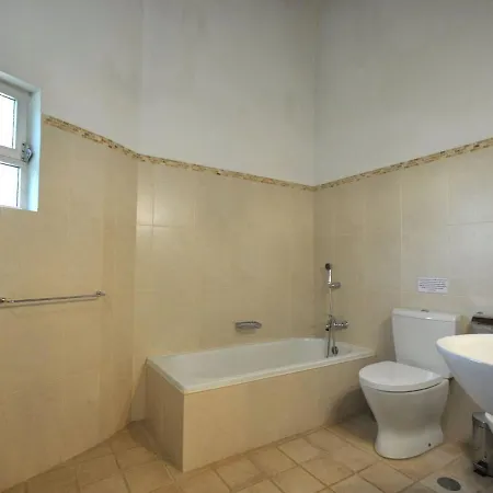 Holiday home Comfortable And Spacious, 4 Bedroom Traditional Almancil
