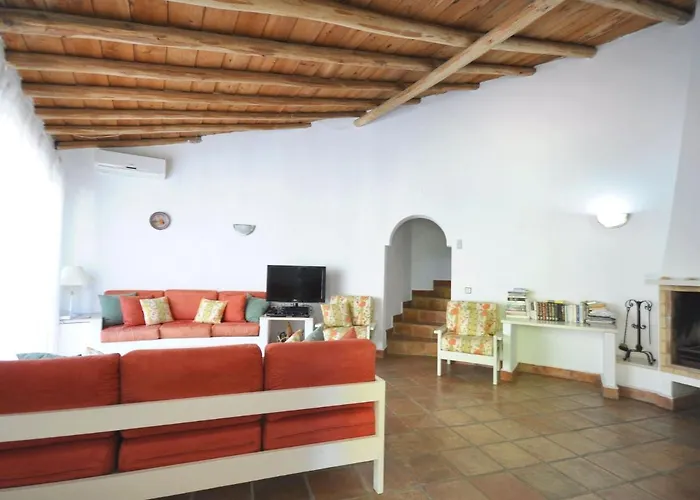 In With Pool And Golf Holiday home *